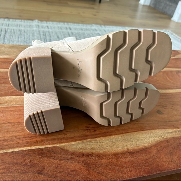 New Sam Edelman Rollins Chelsea Suede Boots - Picture 5 of 7